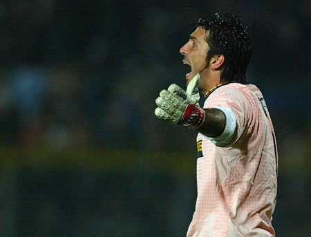 意媒：冈萨雷斯距离被马竞3200万买断还差12场西甲比赛（意媒：冈萨雷斯距马竞3200万买断仅差12场西甲）