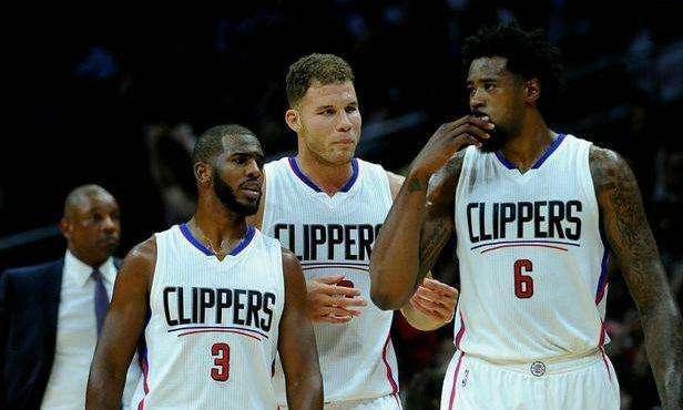 继续追逐巴莱巴？名记：曼联关注加拉格尔+亚当斯，巴莱巴仍需超一亿（曼联考察加拉格尔与亚当斯，巴莱巴标价仍超1亿：还要继续追吗？）