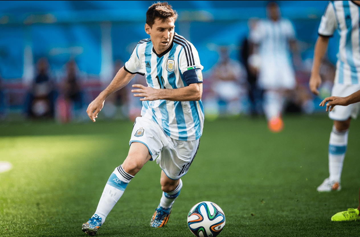 巴萨国王杯对手主帅：我女儿已经让我去要亚马尔和佩德里球衣了（巴萨国王杯对手主帅笑称：女儿催我向亚马尔和佩德里索要球衣）