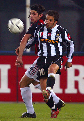 这节表现出色！杨瀚森2助攻&2篮板&造对手2次进攻犯规（单节高光！杨瀚森送出2助攻、摘下2篮板并造成对手2次进攻犯规）