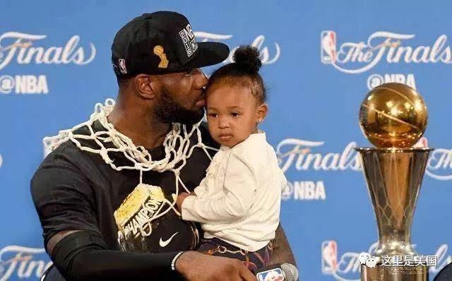 半场：多特1-0霍芬海姆，扬-科托助攻布兰特破门（半场战报：多特暂1-0领先霍芬海姆，扬-科托助攻布兰特建功）